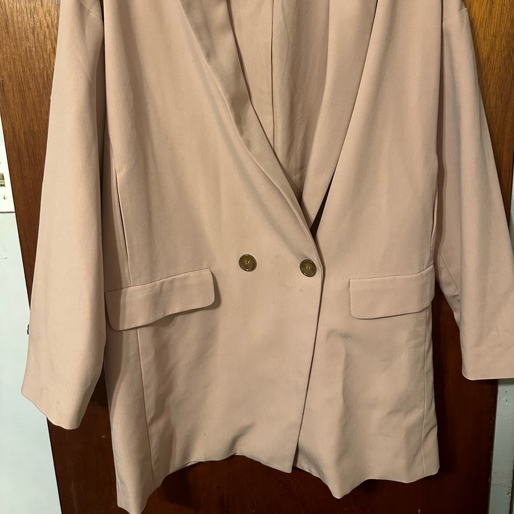 Blazer - Picture 2 of 2